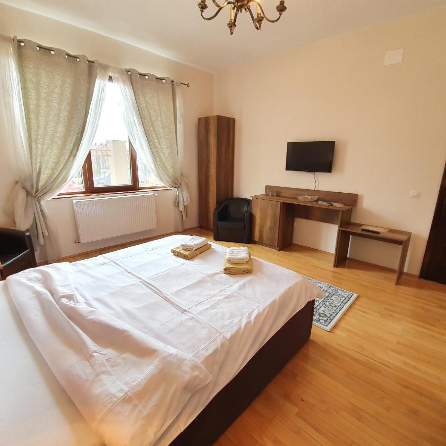 Vila De la Lugas Oradea Exterior foto